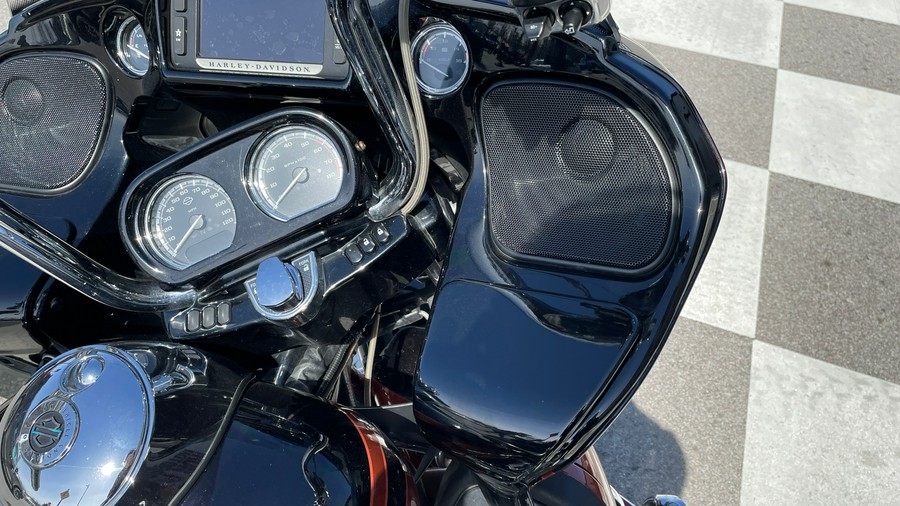 2015 Harley-Davidson® FLTRUSE CVO™ Road Glide® Ultra