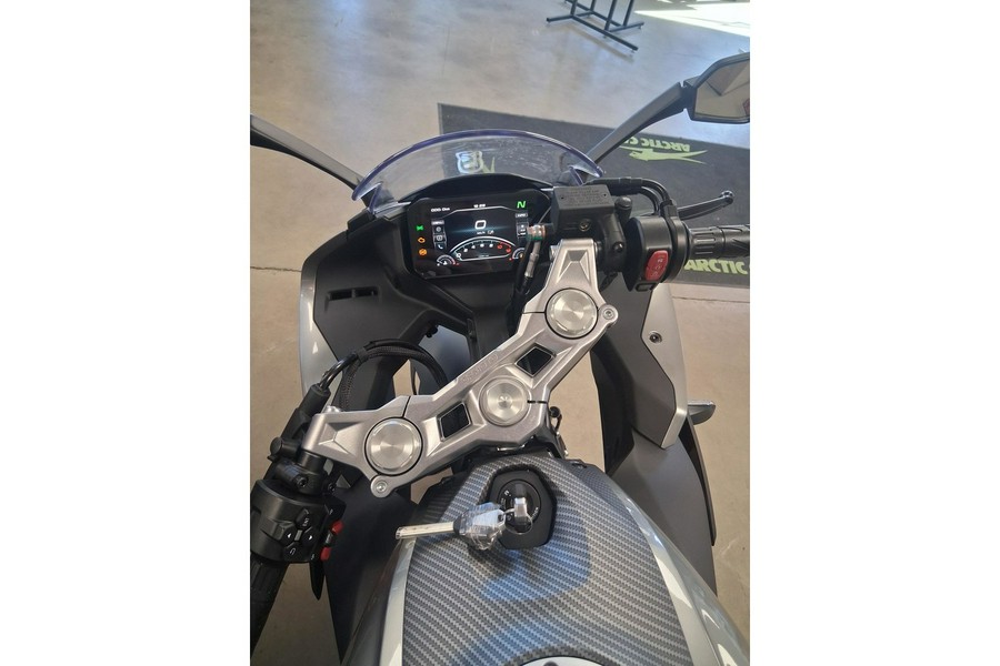 2026 300SS - CFMOTO