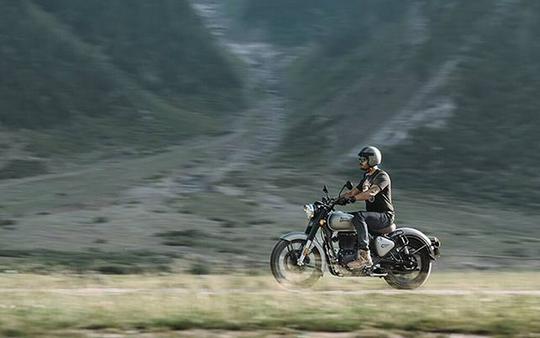 2024 Royal Enfield CLASSIC 350 HALYCON