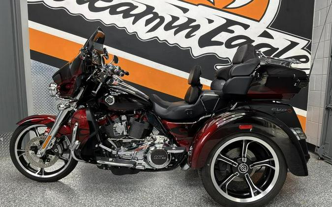 2022 Harley-Davidson® FLHTCUTGSE - CVO™ Tri Glide w/Air Ride