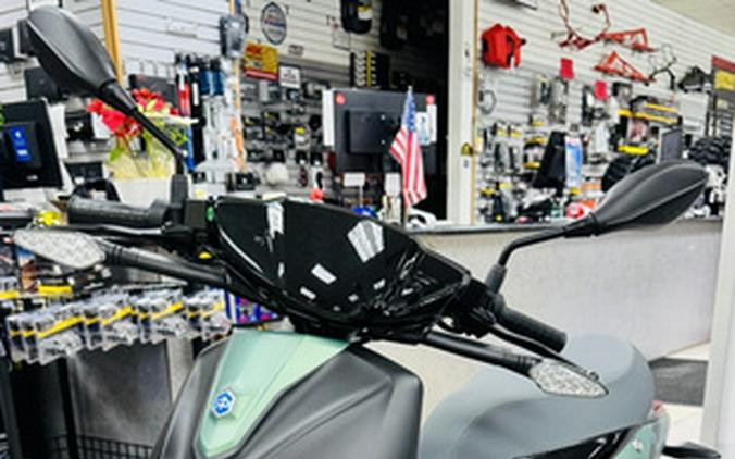 2023 Piaggio Piaggio 1 Active