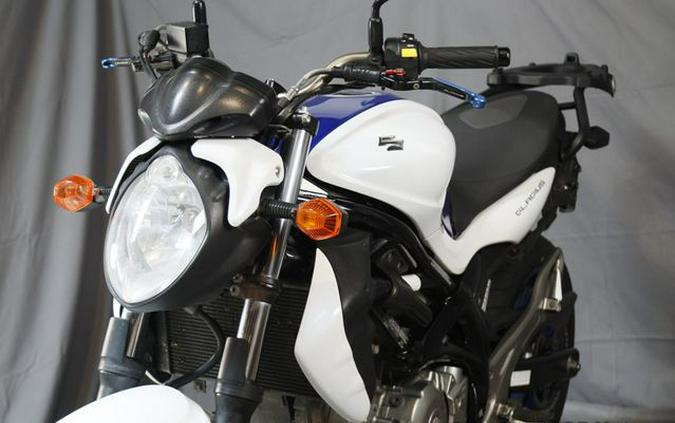 2015 Suzuki Gladius