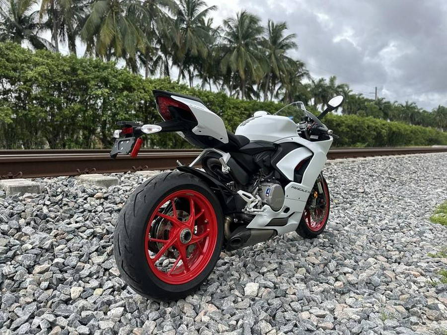 2023 Ducati Panigale V2 White Rosso Livery