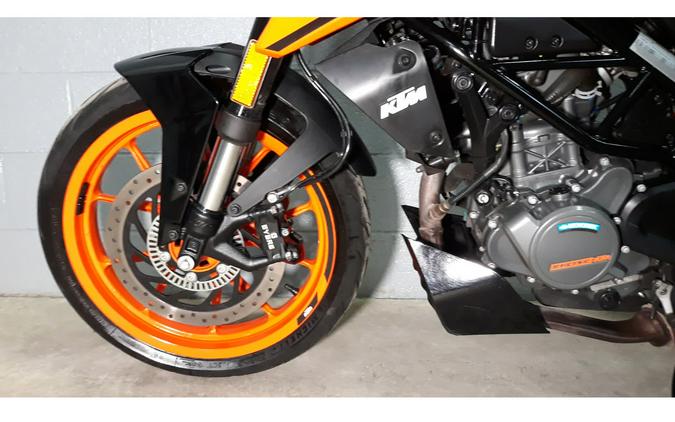 2021 Duke 200 - KTM