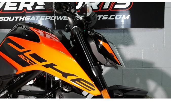 2021 Duke 200 - KTM