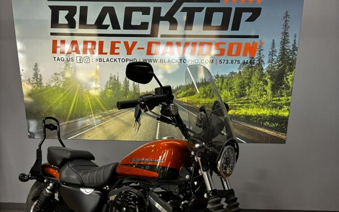 2020 Harley-Davidson® Iron 883™ SRCHORG/SLVFLUX W/PINSTRIPE