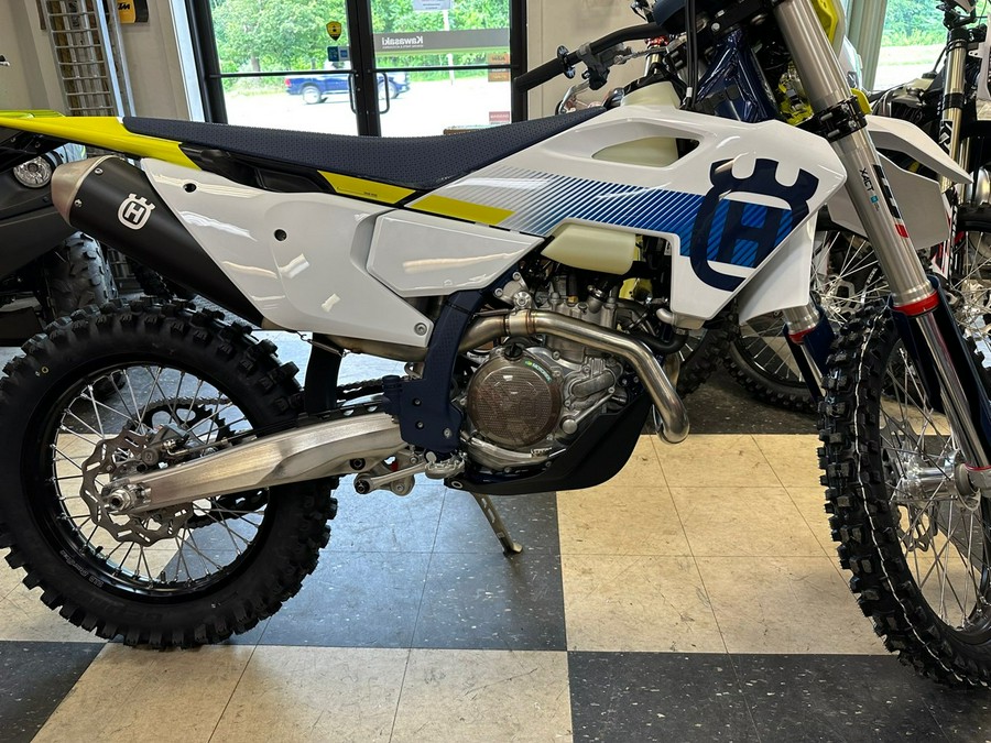 2024 Husqvarna Motorcycles FE 450