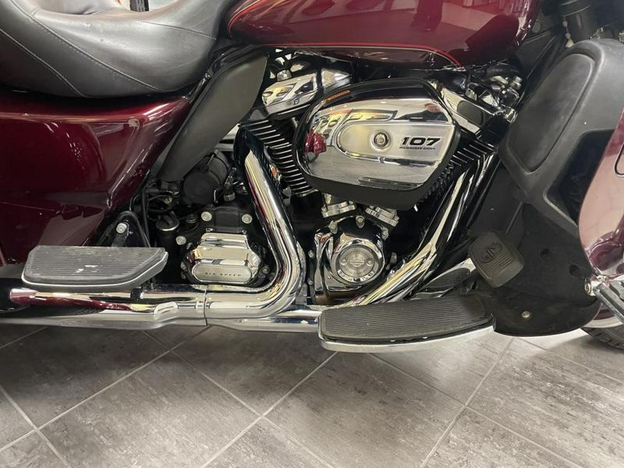 2017 Harley-Davidson® FLHTCUTG - Tri Glide® Ultra