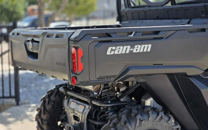 2026 Can-Am Defender DPS HD10