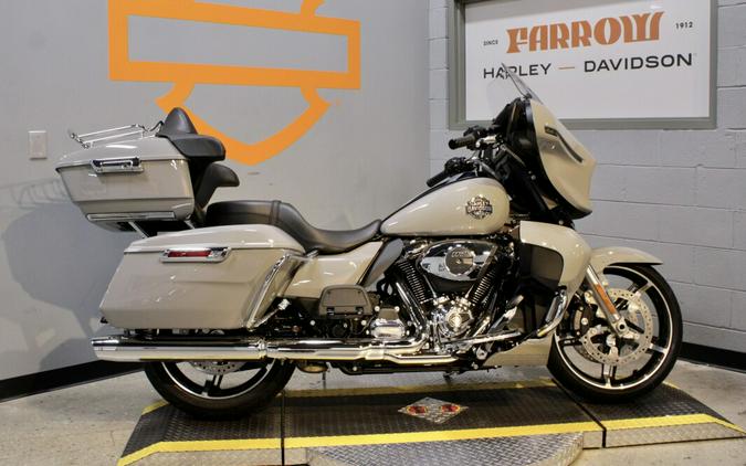 2025 Harley-Davidson Street Glide Ultra Grand American Touring FLHXU