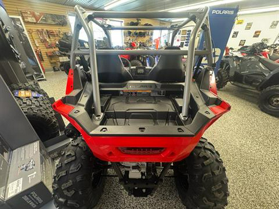 2026 Polaris RZR 200 EFI