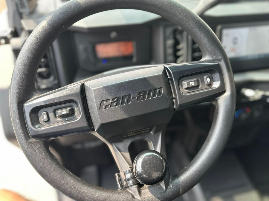 2026 Can-Am Defender Limited HD11