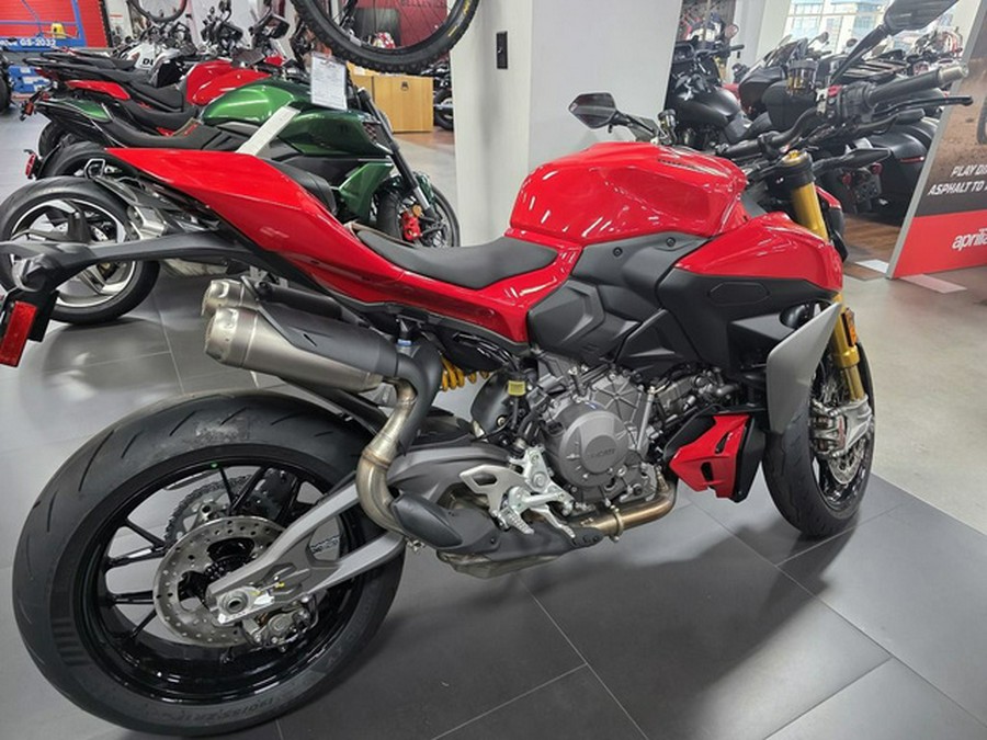 2025 Ducati Streetfighter V2 S
