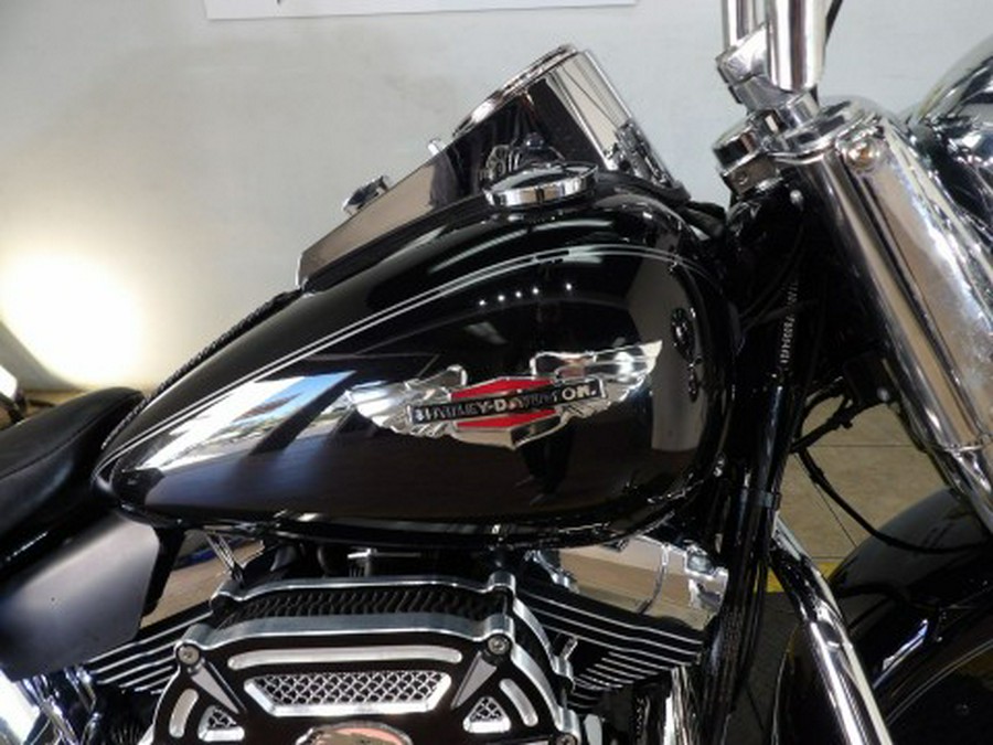 2015 Harley-Davidson Softail® Deluxe