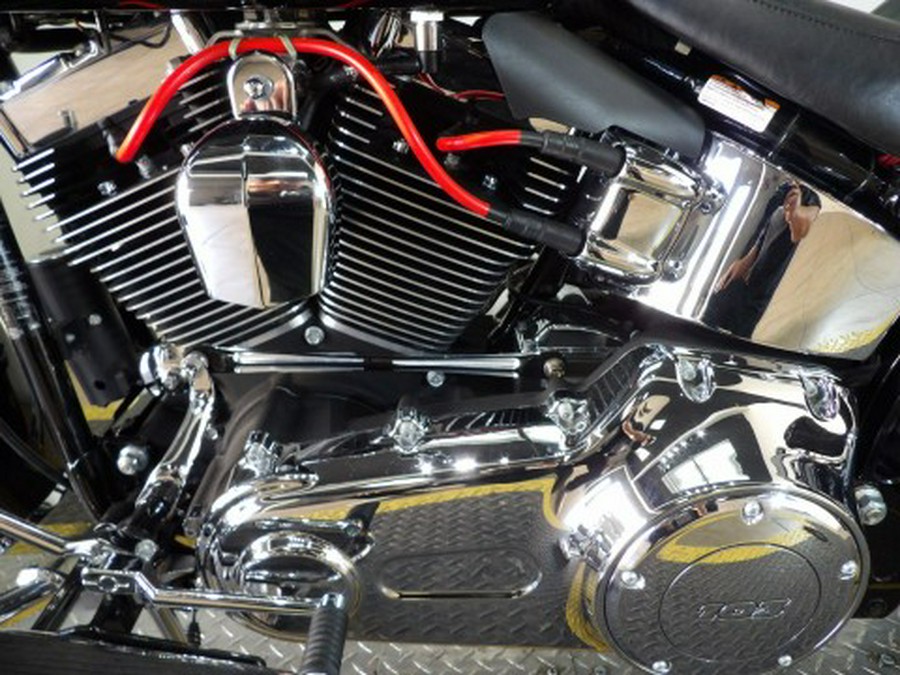 2015 Harley-Davidson Softail® Deluxe