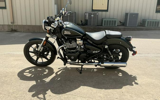 2026 Royal Enfield Super Meteor 650 Interstellar Green 650