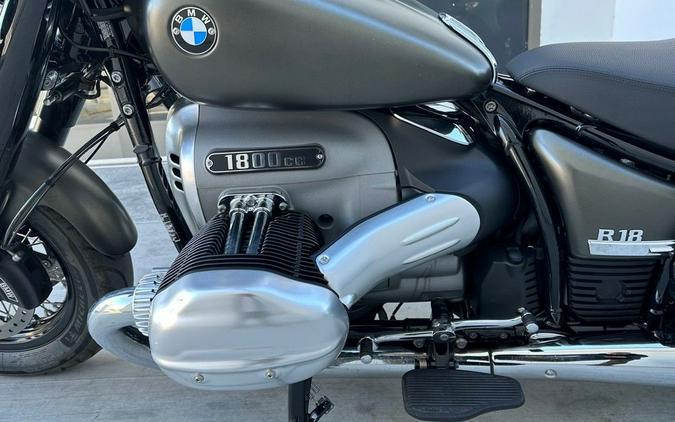 2022 BMW R 18 Classic Manhattan Metallic Matte