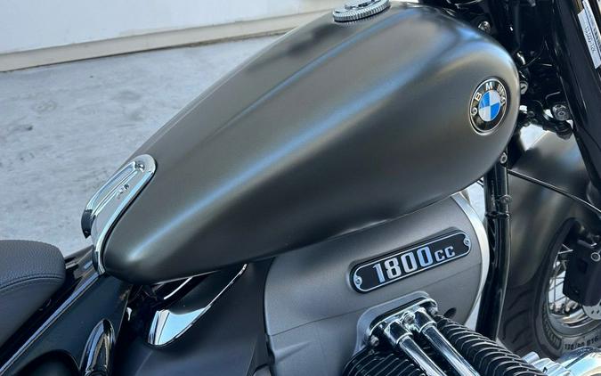 2022 BMW R 18 Classic Manhattan Metallic Matte