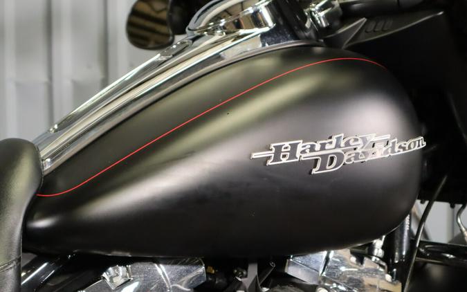 2016 Harley-Davidson Street Glide Special FLHXS