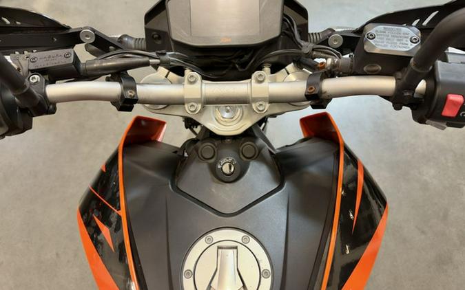 2017 KTM Duke 690
