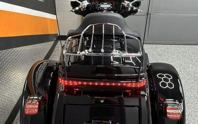 2020 Harley-Davidson® FLHTCUTGSE - CVO™ Tri Glide®