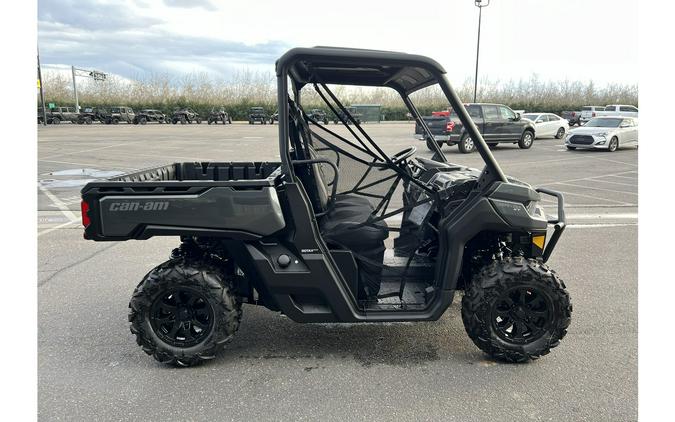 2024 Can-Am Defender XT HD7