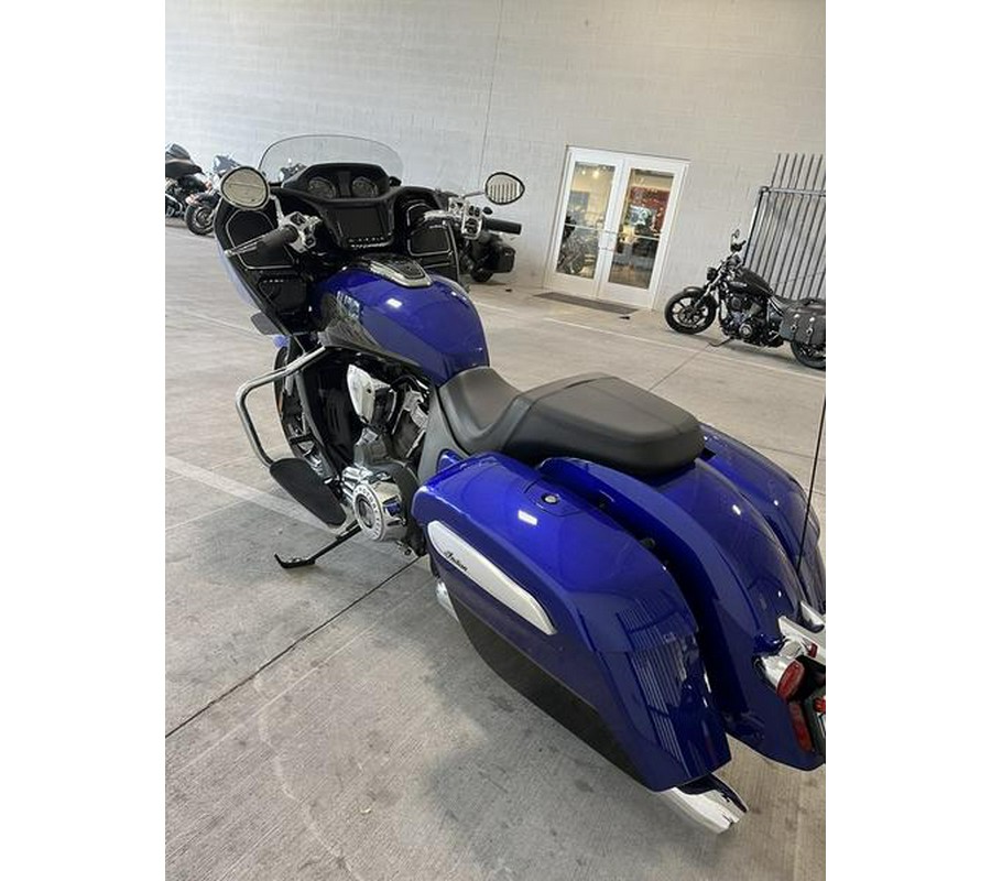 2022 Indian Motorcycle® Challenger® Limited Spirit Blue Metallic/Black Metallic