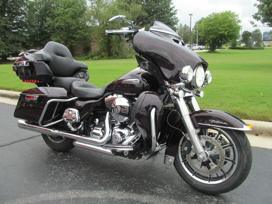 2014 Harley-Davidson® FLHTCU - Electra Glide® Ultra Classic®