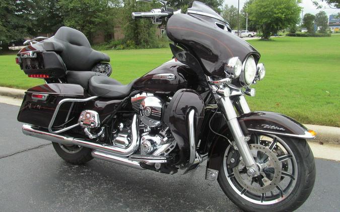 2014 Harley-Davidson® FLHTCU - Electra Glide® Ultra Classic®