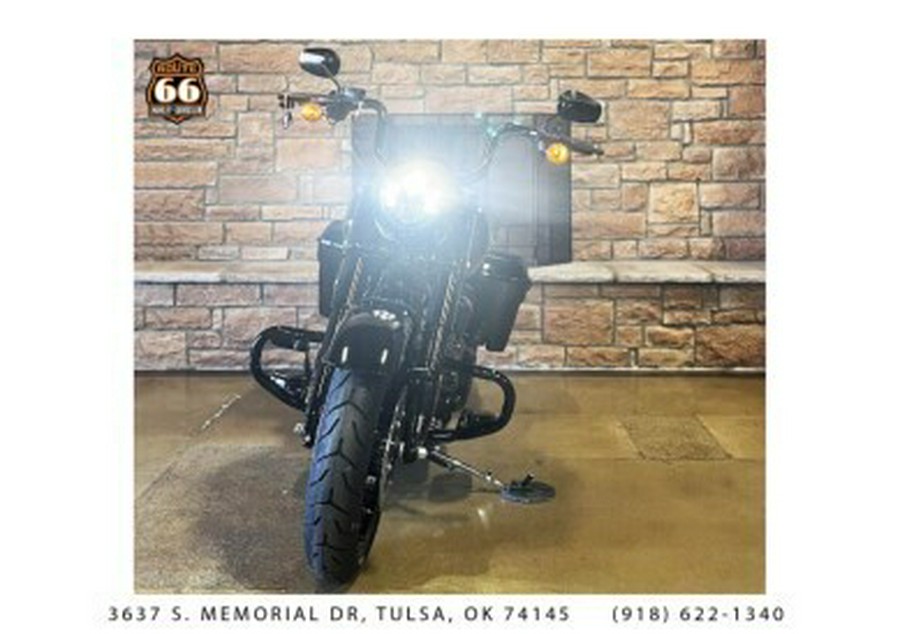 2025 Harley-Davidson® Road King® Special Vivid Black