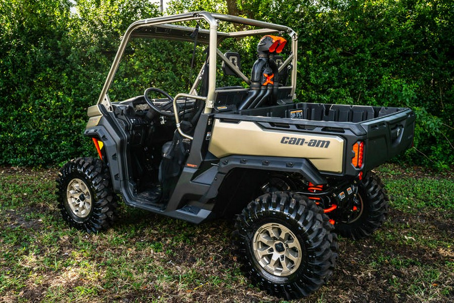 2023 Can-Am® Defender X mr HD10