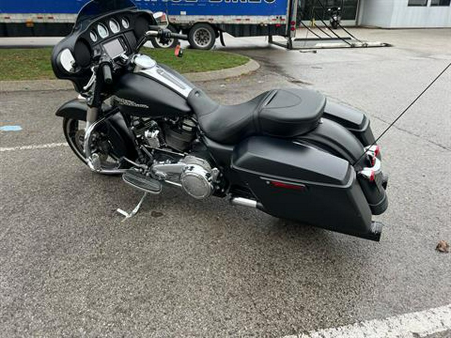 2017 Harley-Davidson Street Glide® Special