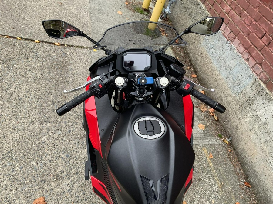 2025 Kawasaki NINJA 500