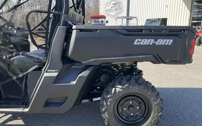 2026 Can-Am Defender HD7