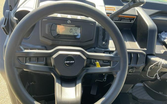 2026 Can-Am Defender HD7