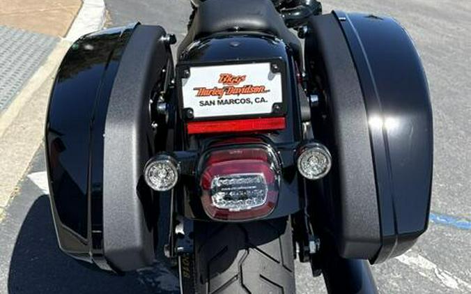2026 Harley-Davidson® Low Rider® ST Vivid Black Black Trim