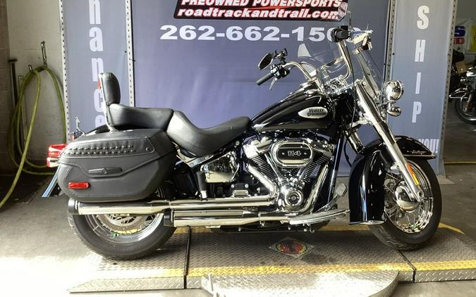 2022 Harley-Davidson® FLHCS - Heritage Classic 114