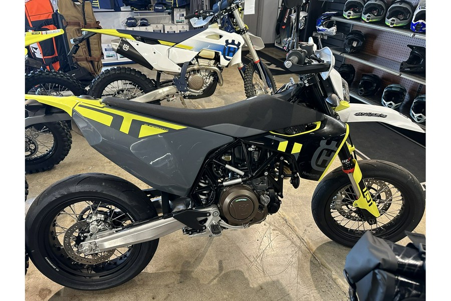 2024 Husqvarna Motorcycles 701 Supermoto