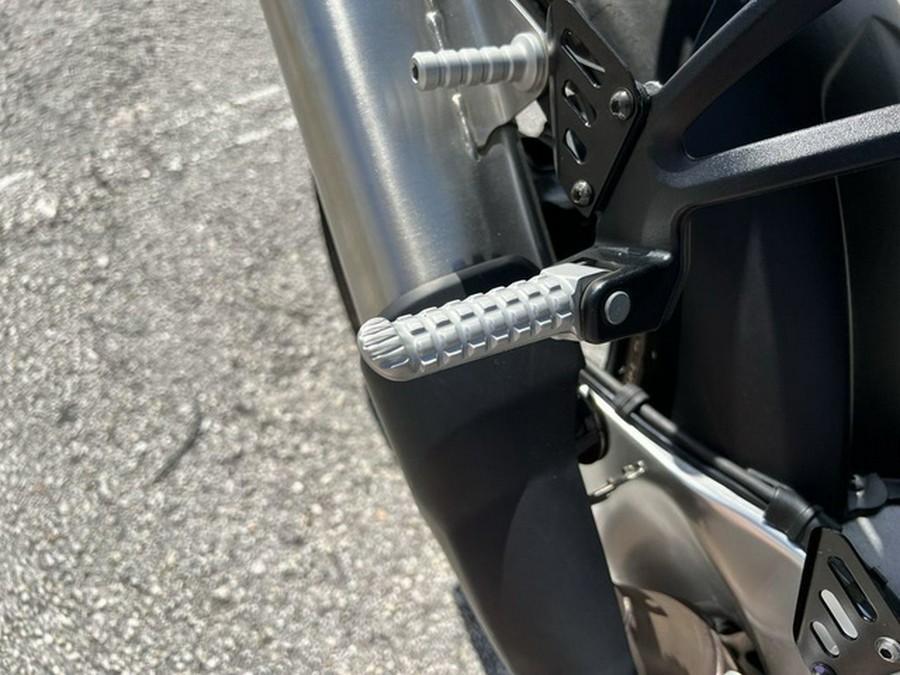 2022 Aprilia Tuono V4 1100