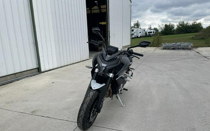 2026 CFMOTO 800NK - AEROLITE GRAY