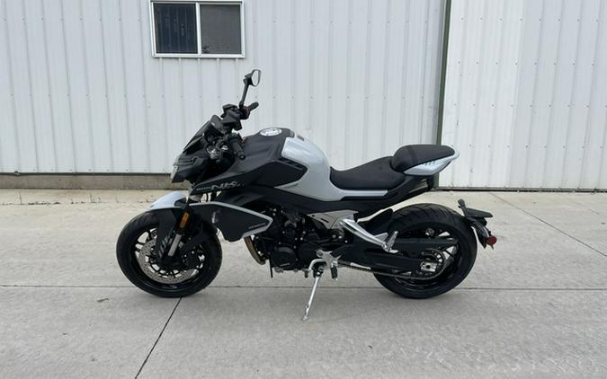 2026 CFMOTO 800NK - AEROLITE GRAY