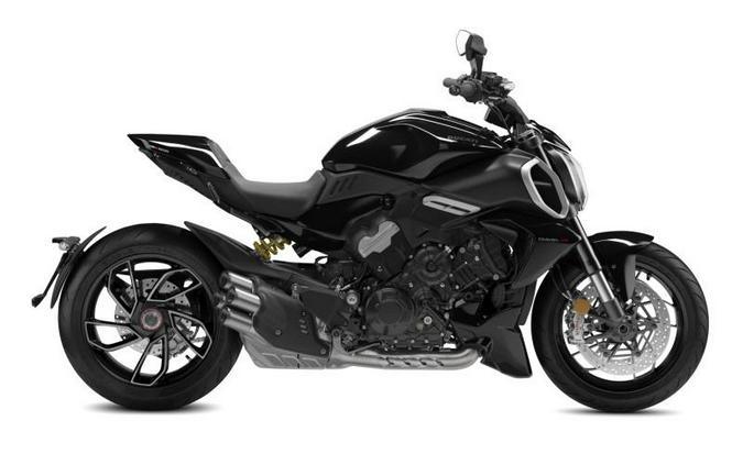 2024 Ducati Diavel V4 Black