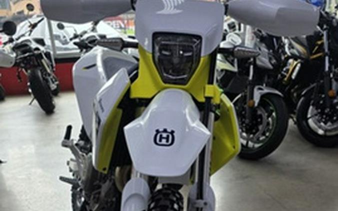 2027 Husqvarna Enduro 701