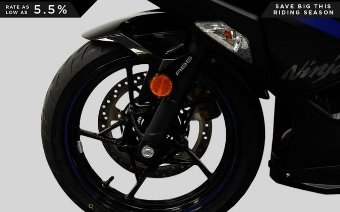 2025 Kawasaki NINJA 500 (ABS)