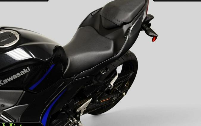 2025 Kawasaki NINJA 500 (ABS)