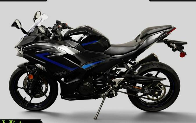 2025 Kawasaki NINJA 500 (ABS)
