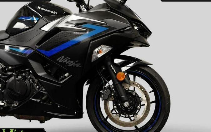 2025 Kawasaki NINJA 500 (ABS)