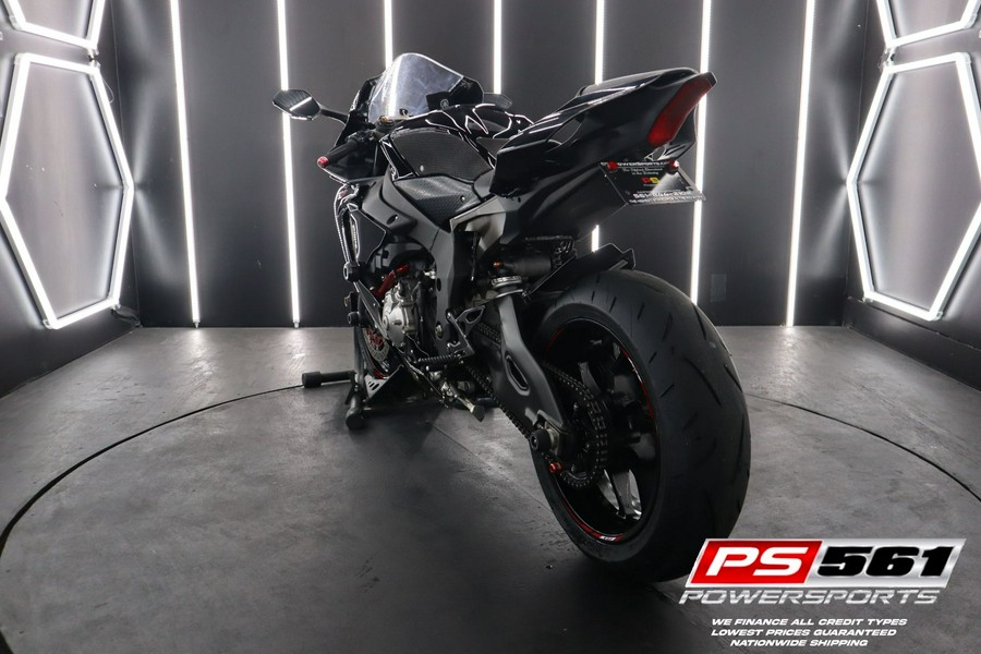 2015 Yamaha Motor Corp., USA YZF-R1