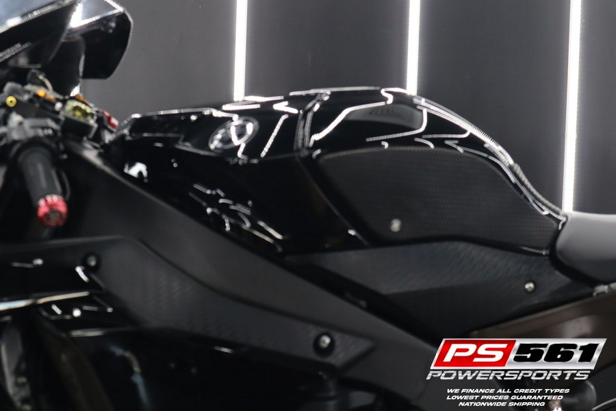 2015 Yamaha Motor Corp., USA YZF-R1