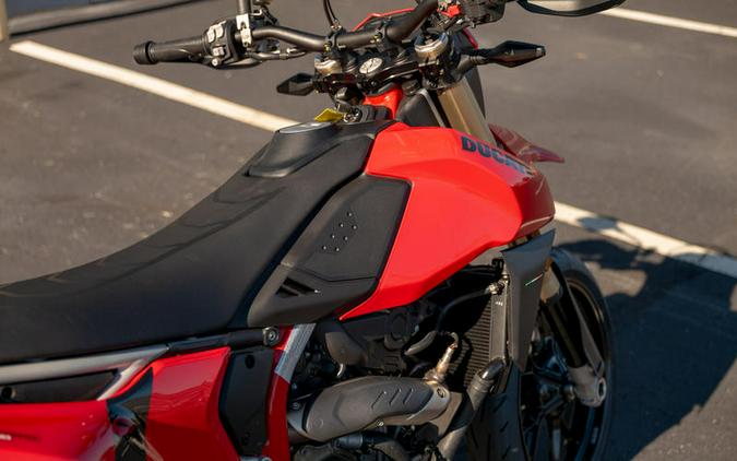 2024 Ducati Hypermotard 698 Mono Red